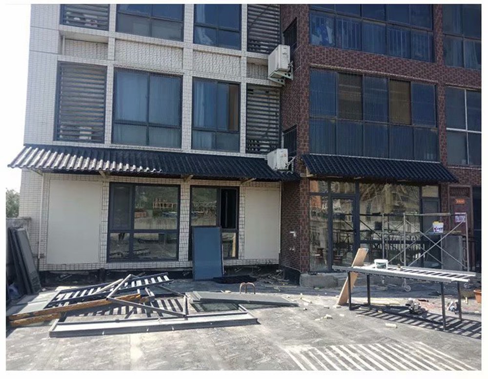 Antique integrated tile